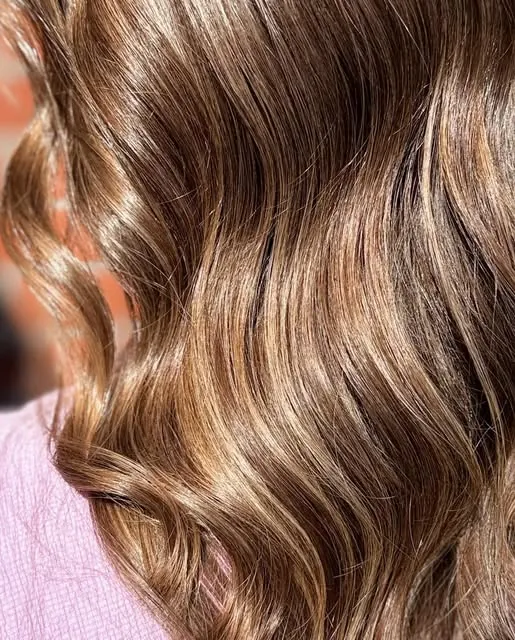 Warme bruine kleur met golven
